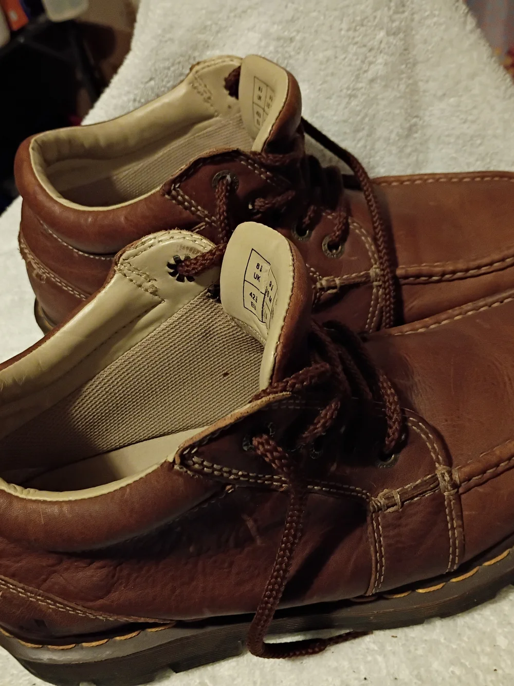Dr. Martens durable brown